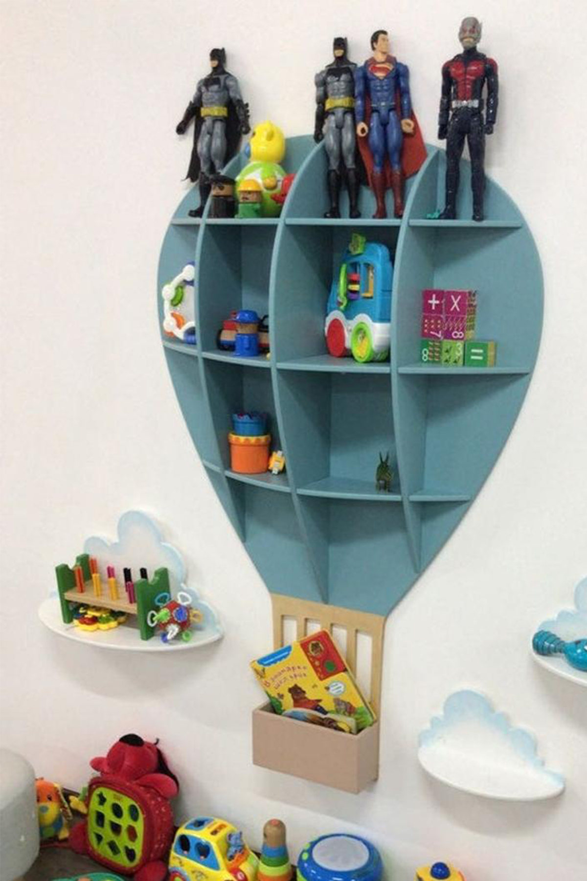 Montessori Uçan Balon Duvar Rafı Kitaplık